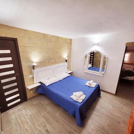 Casetta Poli- Appartamento Con Terrazza - Centro Storico Palermo Kültér fotó