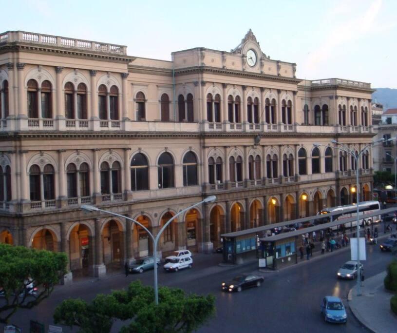 Casetta Poli- Appartamento Con Terrazza - Centro Storico Palermo Kültér fotó